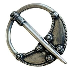 VTG Tinn Per Norway Viking penannular brooch pin Scandinavian Pewter Silver